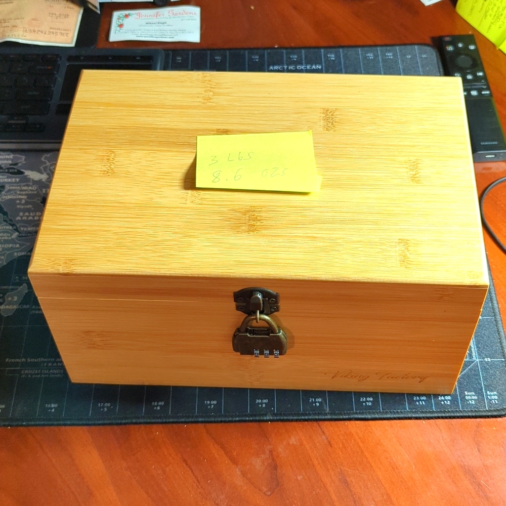 Stash box